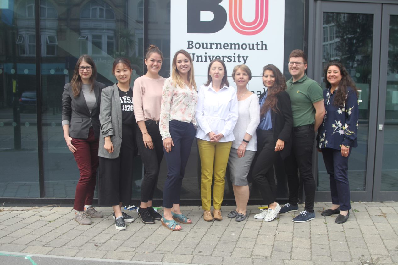 Picture of college services staff - BUINTCOL